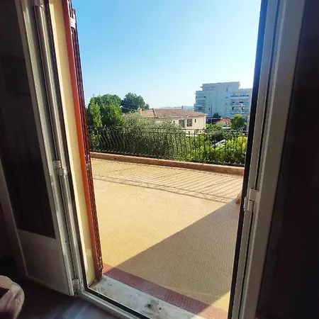 Apartman Les Des Mandariniers *